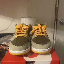 Dusty Olive Dunk Low DS