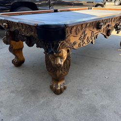 Pool table 8ft (free delivery, setup, and new felt color of your choice)