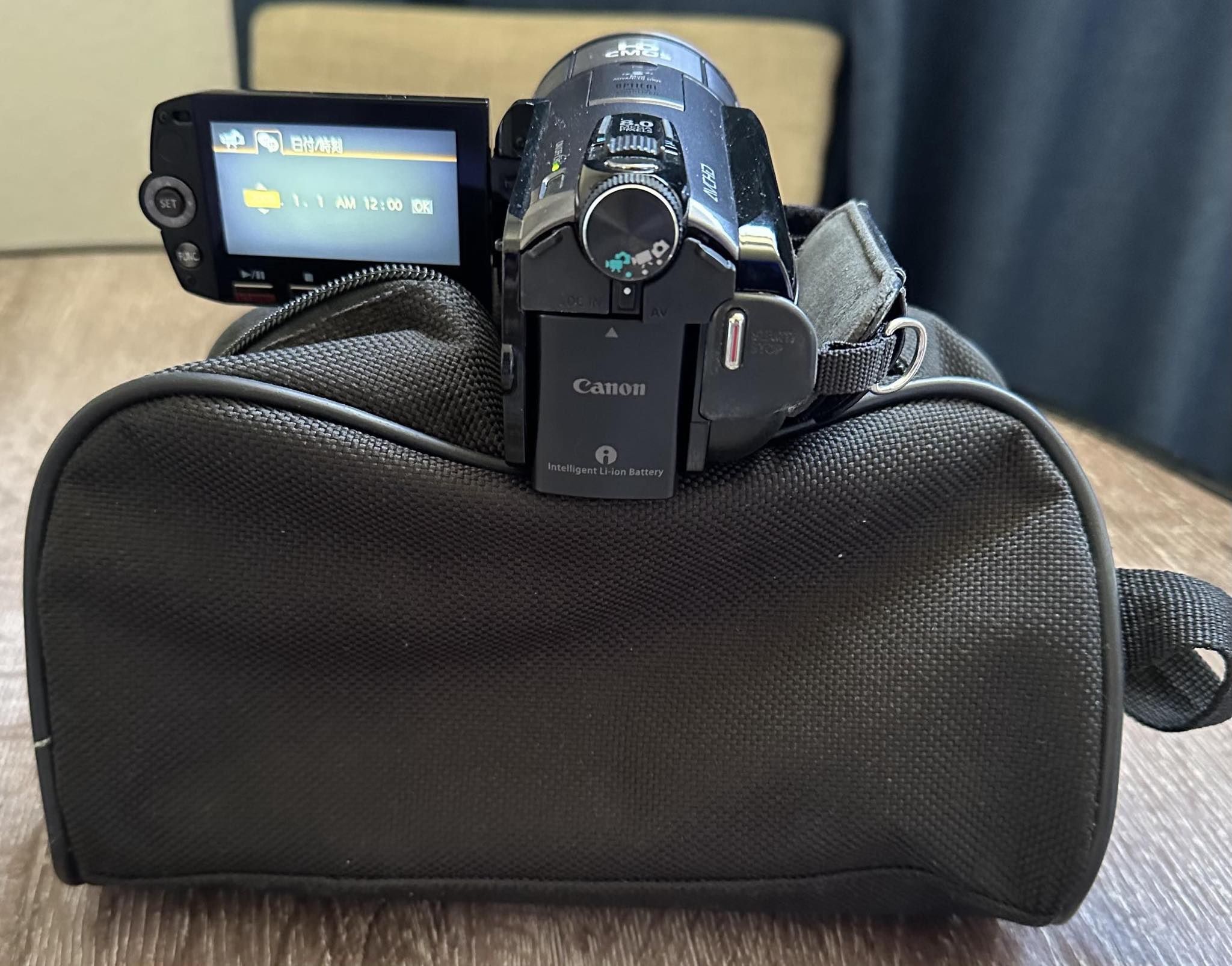 Canon フルハイビジョンデジタルビデオカメラ iVIS (アイビス) HF S10  