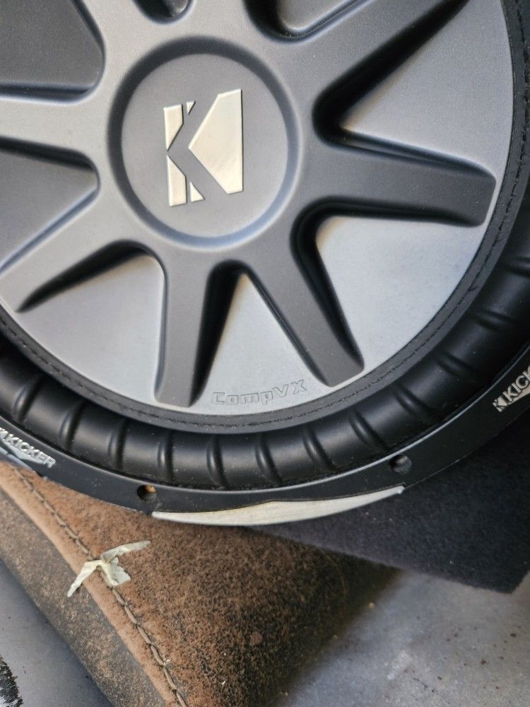 Kicker CVX 12