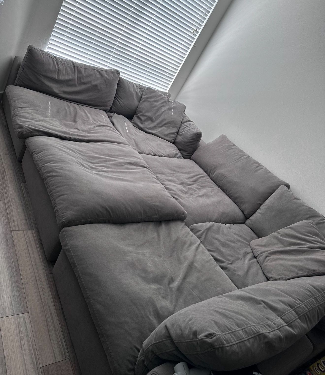 Dream Gray 6 Piece Modular Sectional with 3 Armless Chairs, 2 Corners, 1 Ottoman