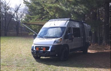 New Custom Converted Van Promaster