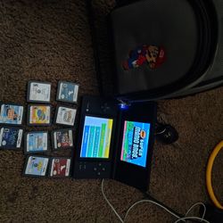 Nintendo Dsi  W/11 Games Charger And Case