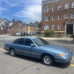 1994 Ford Crown Victoria