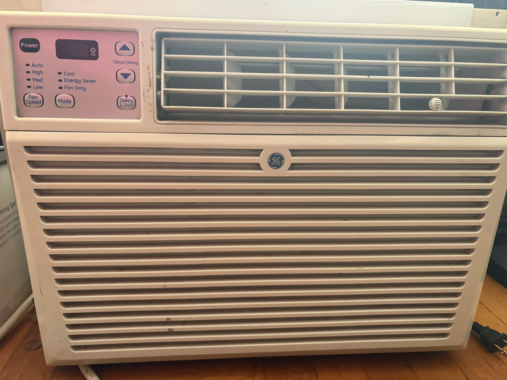 GE 10,000 BTU Air Conditioner