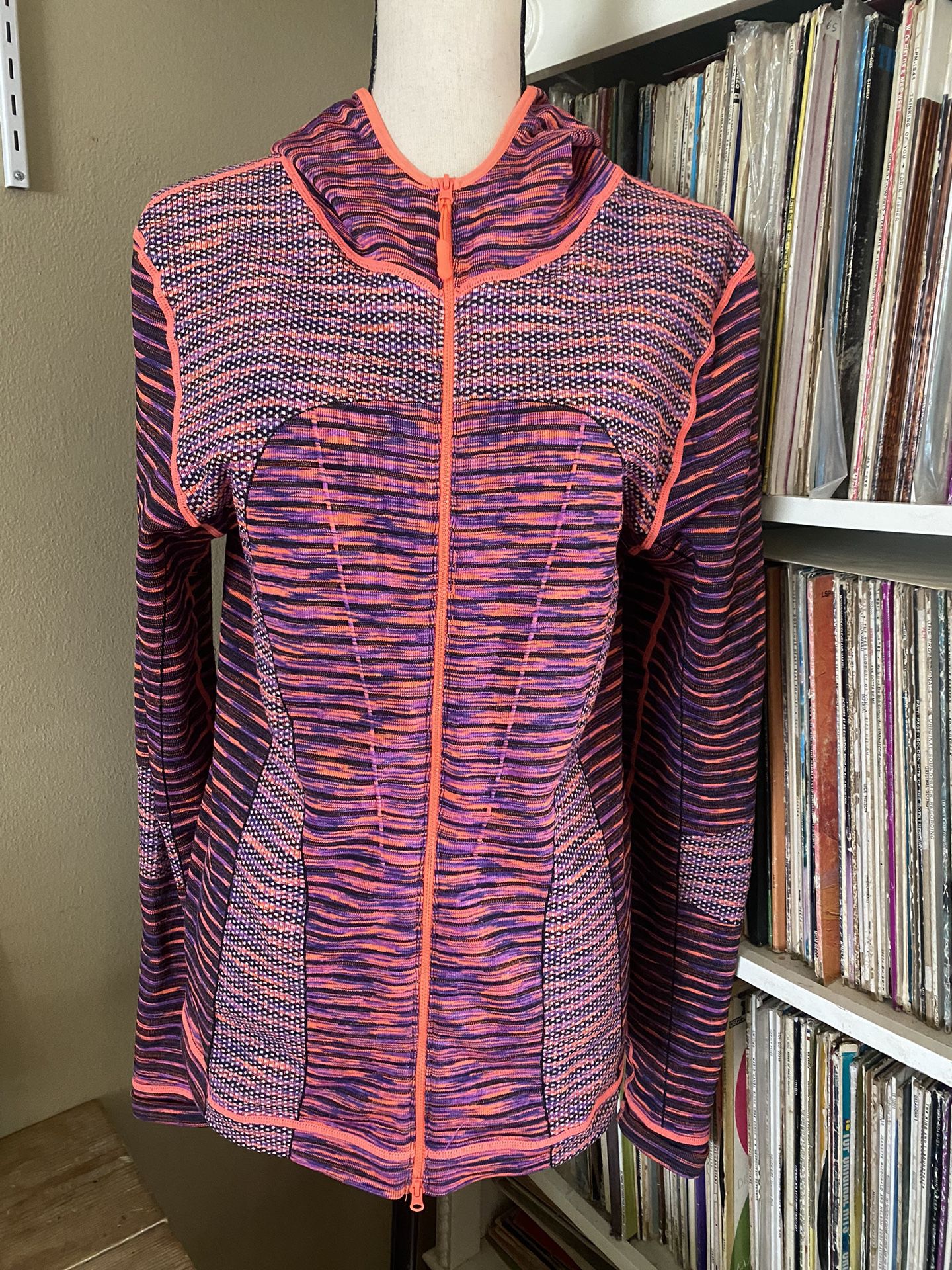SOHO SPORT Women's L Orange Purple Stripe Athletic Hoodie Jacket Zip Stretch