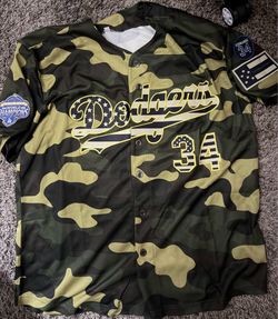 Los Angeles Dodgers Fernando Valenzuela Camouflage Jersey  Size L