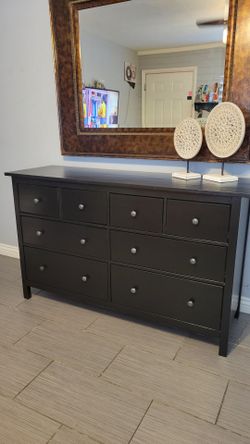 NICE BLACK LONG DRESSER
