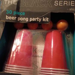 The Black Series 30 Piece Beerpong  Party Kit