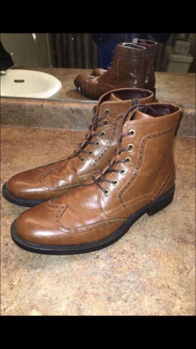 Men’s Kenneth Cole Leather Boots - Size 9