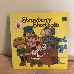 Vintage 1980 Strawberry Shortcake Sweet Songs 33 RPM Record Album 
