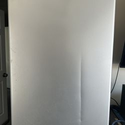 Frigidaire Mini Fridge 