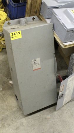 WESTINGHOUSE GENERAL DUTY SAFETY SWITCH, CAT. NO. GUN324, 240AC, 200 AMP.