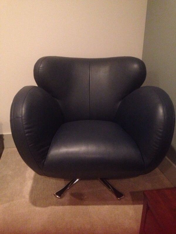 Kasala bomba swivel chair