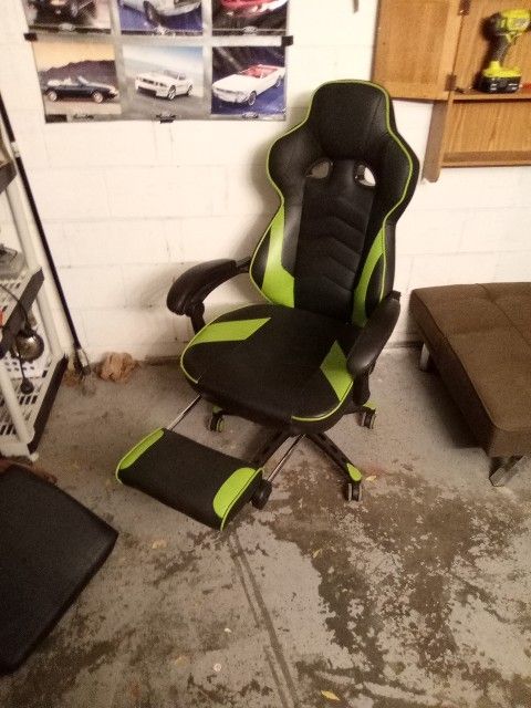 Respawn Gaming Chair