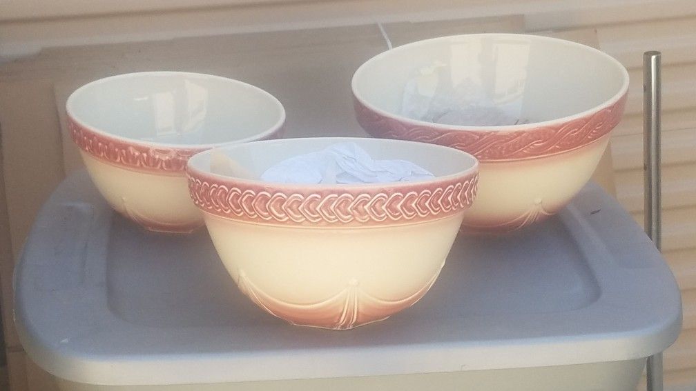 Longaberger Mixing Bowl Set