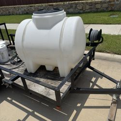 Water  tank with the water heater