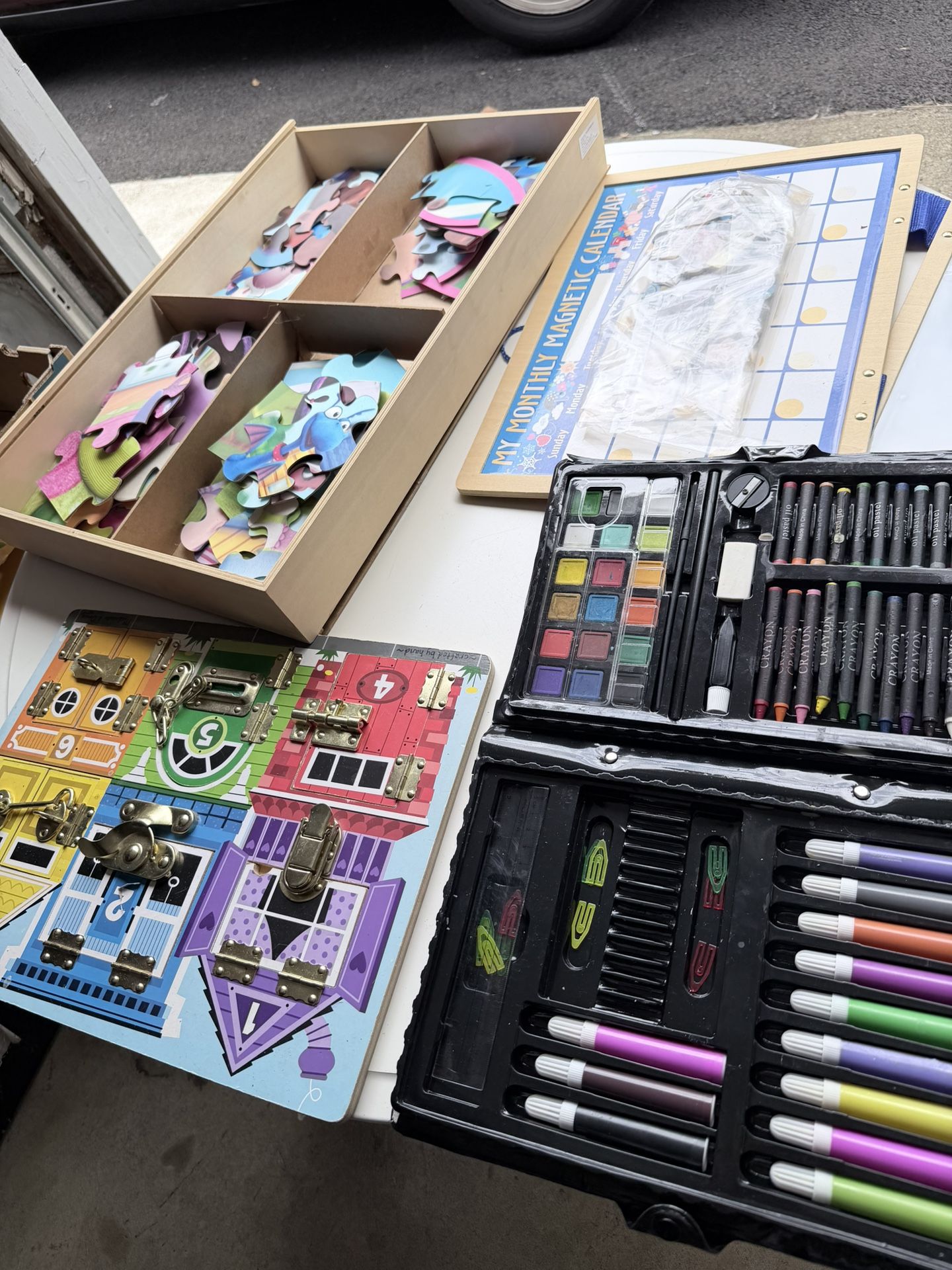 9 For This 5 Kid’s Wood Puzzles, 1 Activity Kid’s Planner And A Box Of Arts Pens And Bits