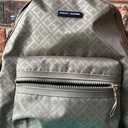 Tommy Hilfiger Bag + Pouch