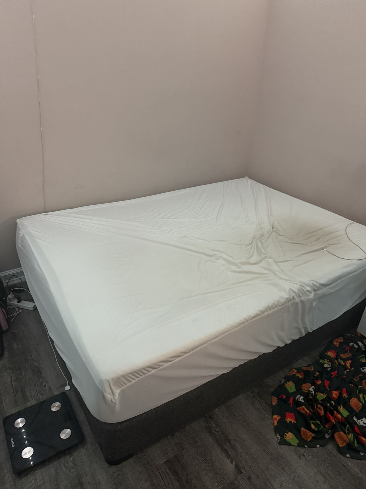 Nectar Queen Size Mattress + Box Spring