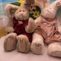 Vintage TY "Sara" & "Sidney" the Bunny Rabbits W Tags