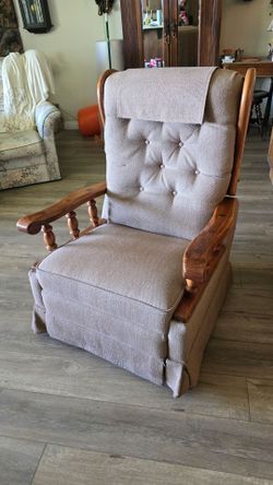 Vintage Grandmacore 90s La-Z-boy Tweed & Wood swivel rocker recliner