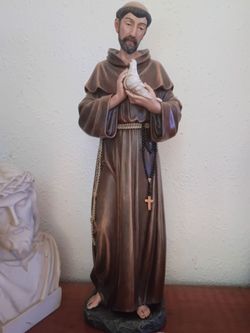 Saint Francis statue great condition