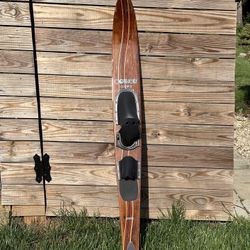 Vintage Connelly Comp-2 Wooden Water ski
