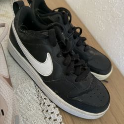 Nike Sneakers Size 5y And 6.5 