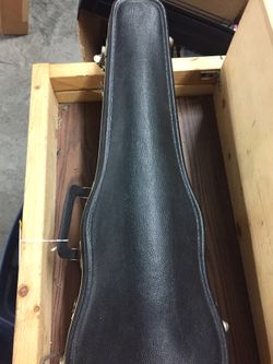3/4 Molded Violin Case used