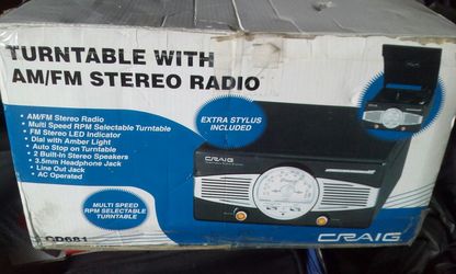 Radio toca discos nuevo en caja $30 dolares