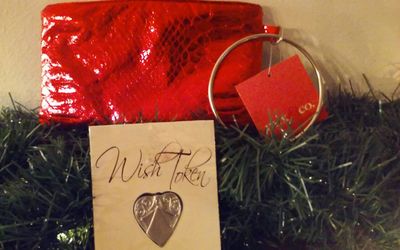 New Red Wristlet Metallic Bag