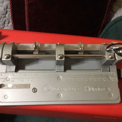 Vintage Wilson Jones Hummer Heavy Duty Metal Adjustable 3 Hole Punch Made in USA 