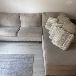 Sectional Couch (FOR SALE‼️)