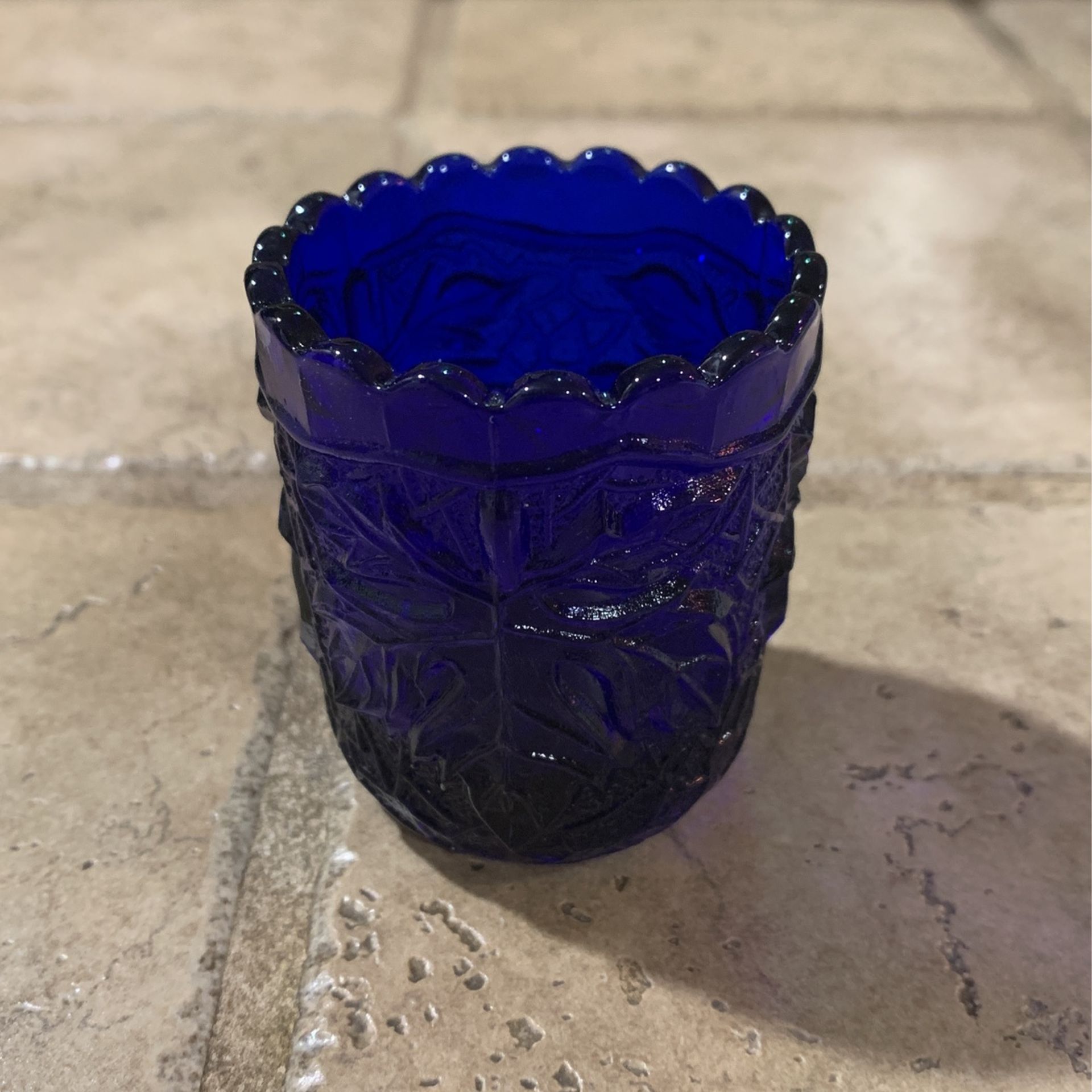MOSSER- COBALT BLUE RAISED MAPLE LEAVES RUFFLE RIM FLAT BOTTOM TOOTHPICK HOLDER