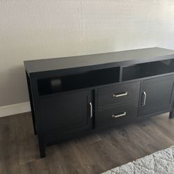 FREE Entertainment stand