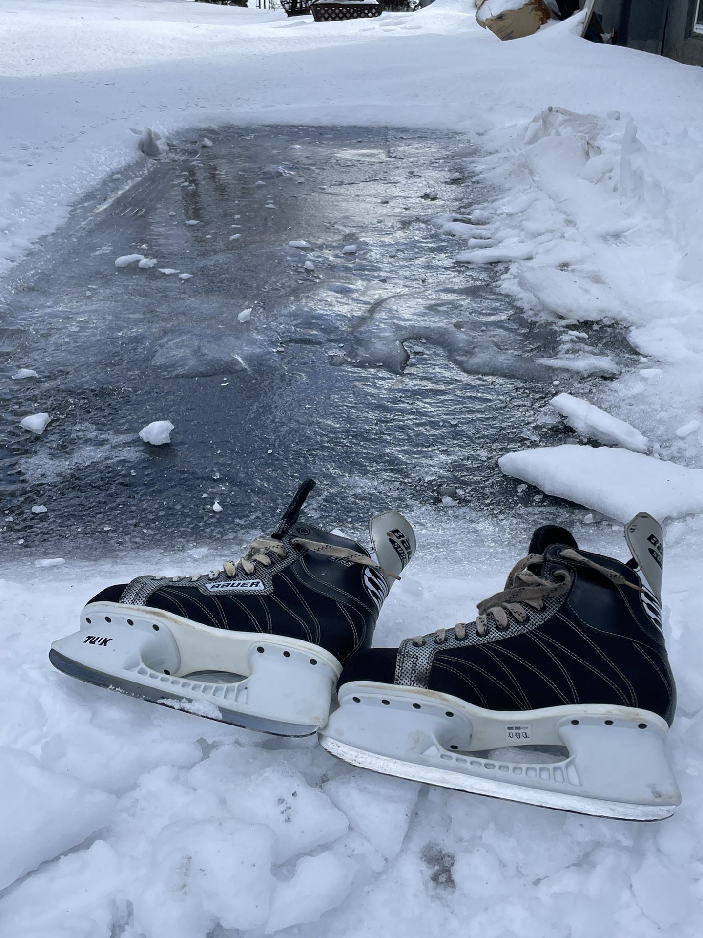 Bauer Ice Skates