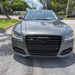 2016 Audi S8 