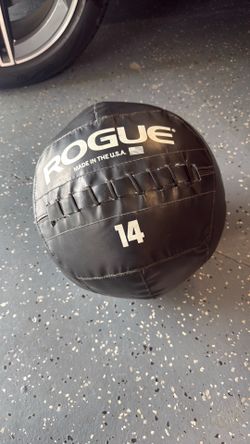 14 lb Rogue medicine ball