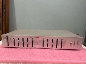 AKAI STEREO GRAPHIC EQUALIZER MODEL EA-G30. MADE IN JAPAN