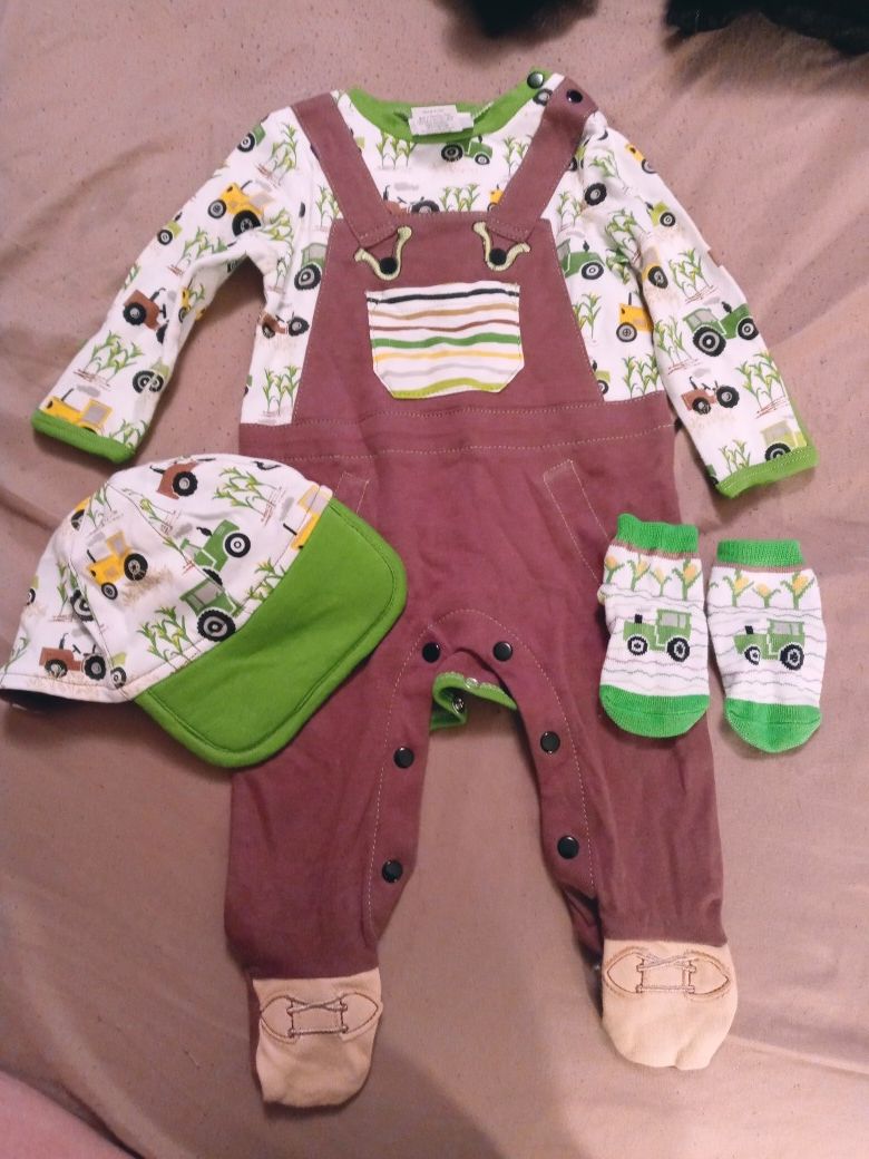 Baby boys 0-3 months 3-PC. Tractor outfit