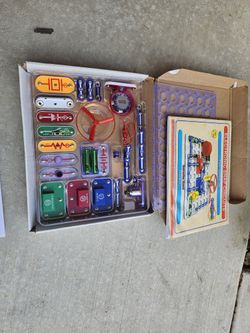 📦 Snap Circuits Junior – 100+ Electronic Projects Kit! (Ages 8+)