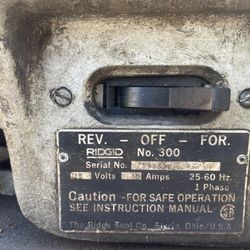 Ridge 300.
Pipe threader