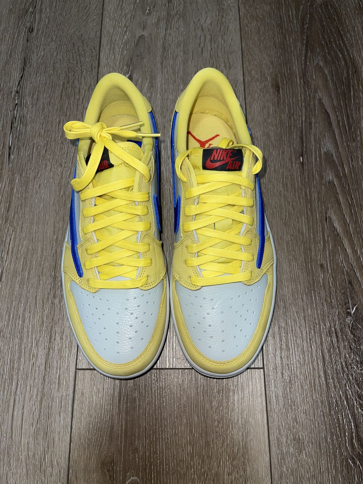 DS • Travis Scott Jordan 1 Low Canary • Size 9.5w/8m