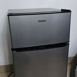 Small Fridge With Freezer