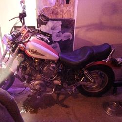 1995  Yamaha Verago 750  Needs Little  Work