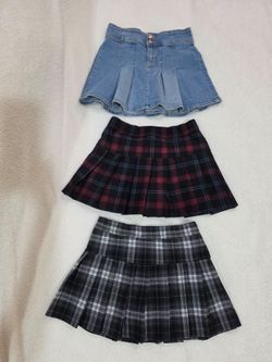 Abercrombie kids skirts