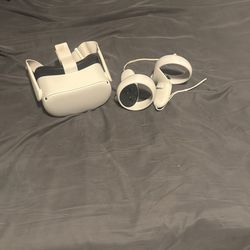 Meta Quest 2 VR headset + controllers – works perfect