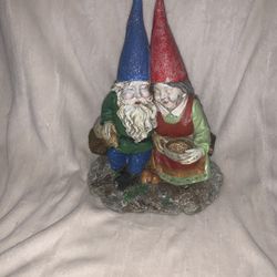 Garden Gnome Couple 