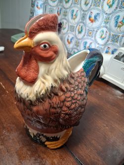 Rooster Pitcher